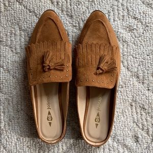 NWOB Jolimall tan suede mules size 8